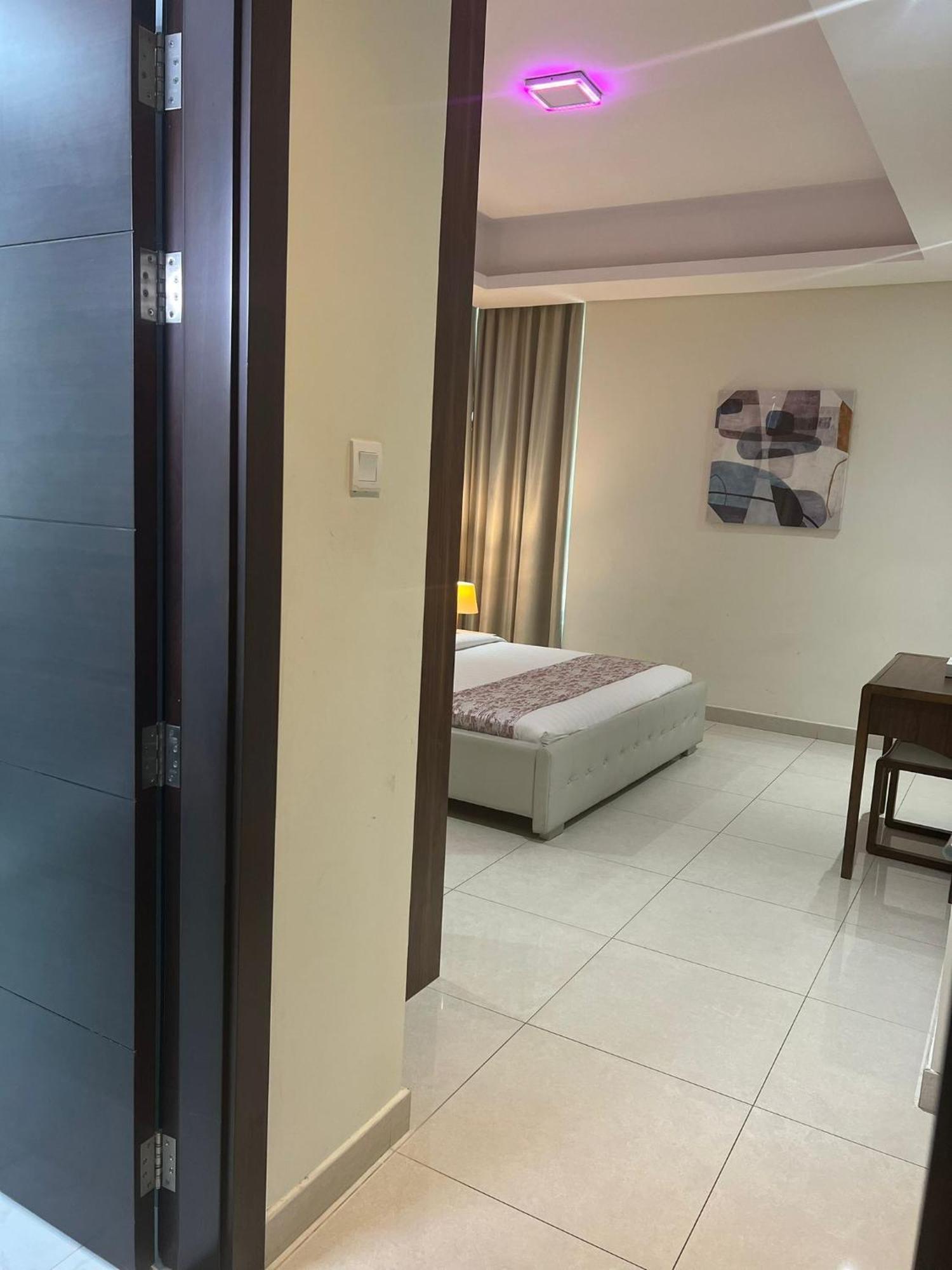 Aparthotel Sirius Tower Manáma Exteriér fotografie